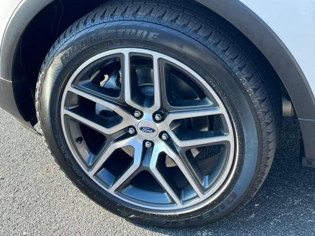 2017 Ford Explorer Sport photo
