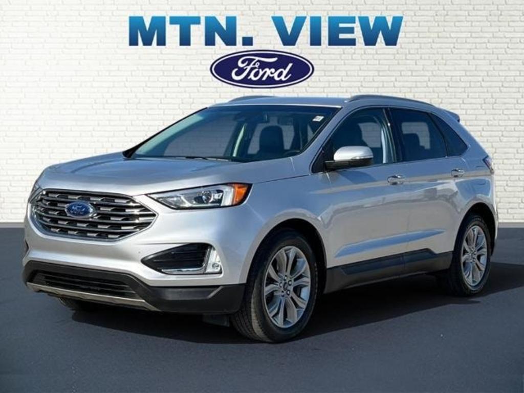 2019 Ford Edge Titanium photo