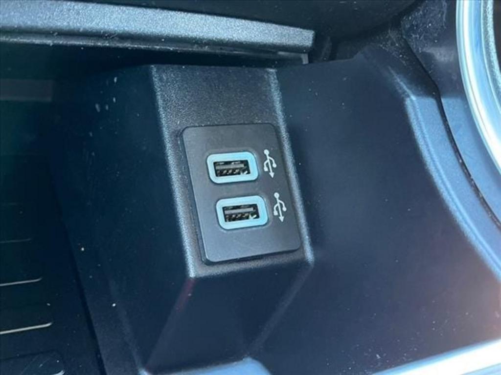 2019 Ford Edge Titanium photo