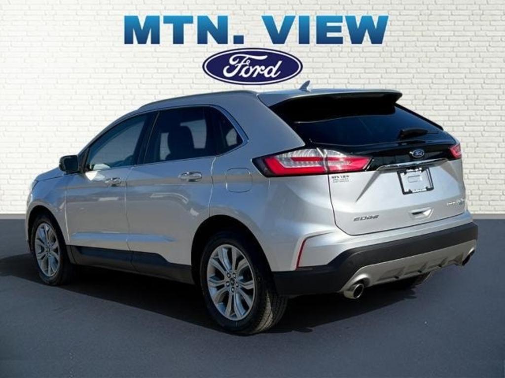 2019 Ford Edge Titanium photo