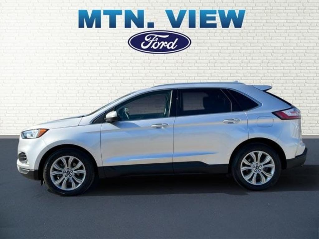 2019 Ford Edge Titanium photo