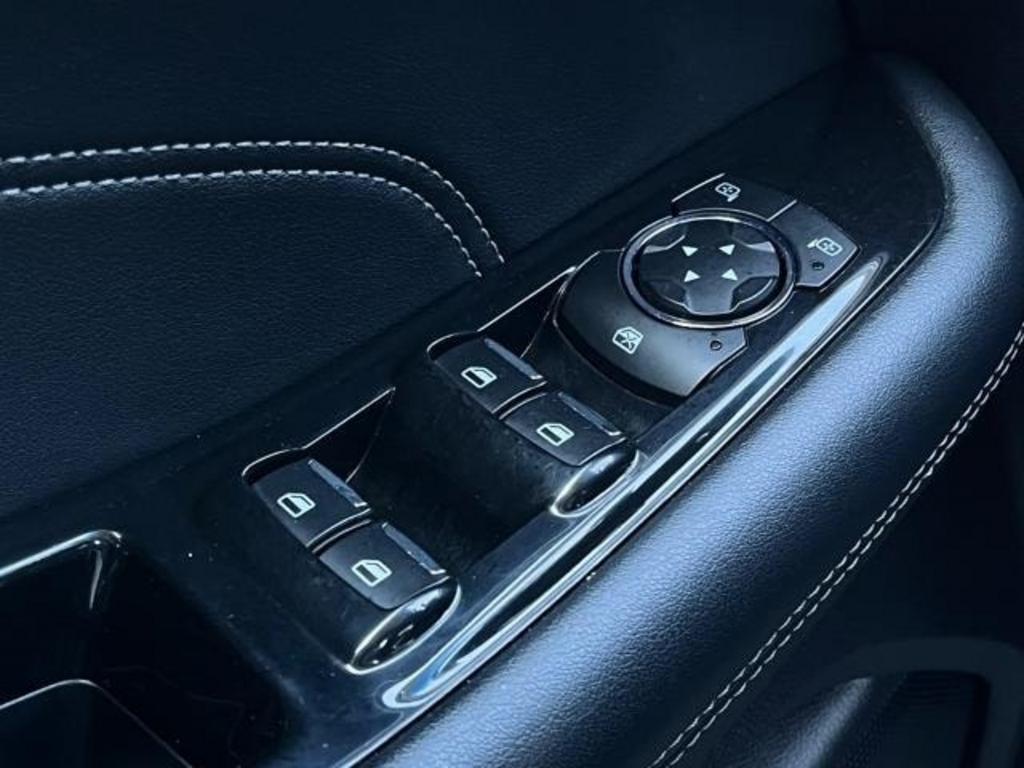2019 Ford Edge Titanium photo