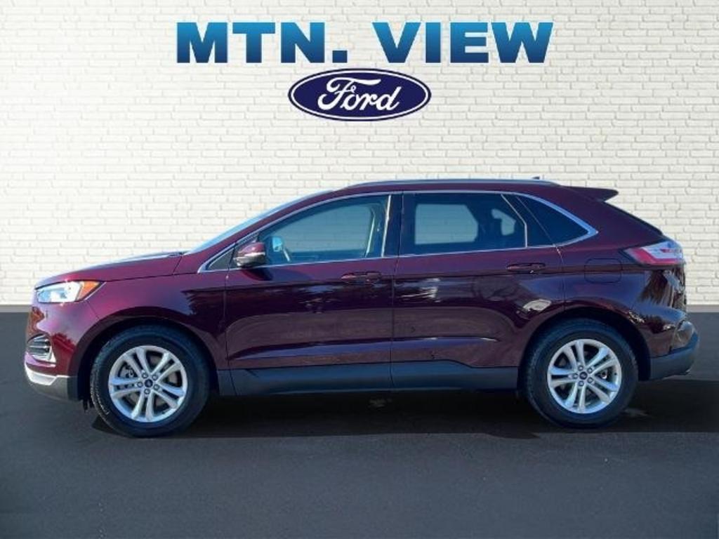 2020 Ford Edge SEL photo