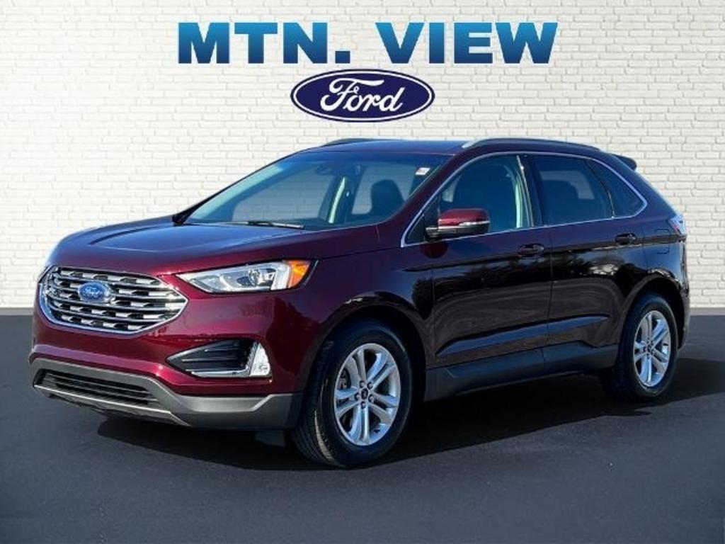 2020 Ford Edge SEL photo