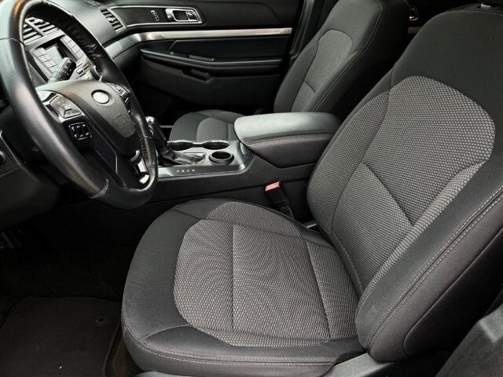 2018 Ford Explorer XLT photo