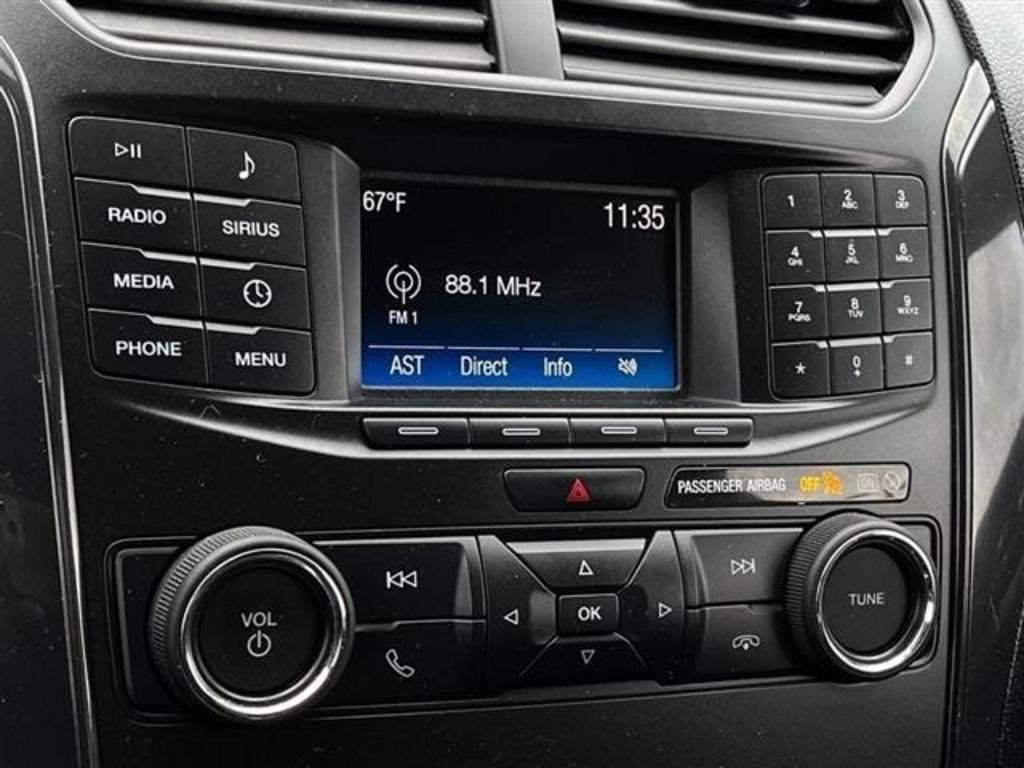 2018 Ford Explorer XLT photo