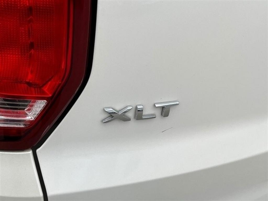 2018 Ford Explorer XLT photo