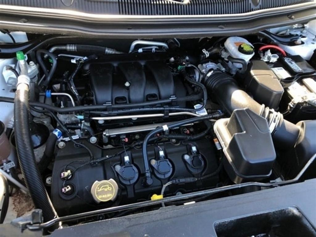 2019 Ford Explorer photo