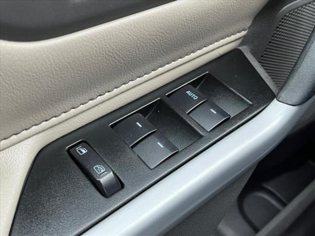 2014 Ford Edge SEL photo