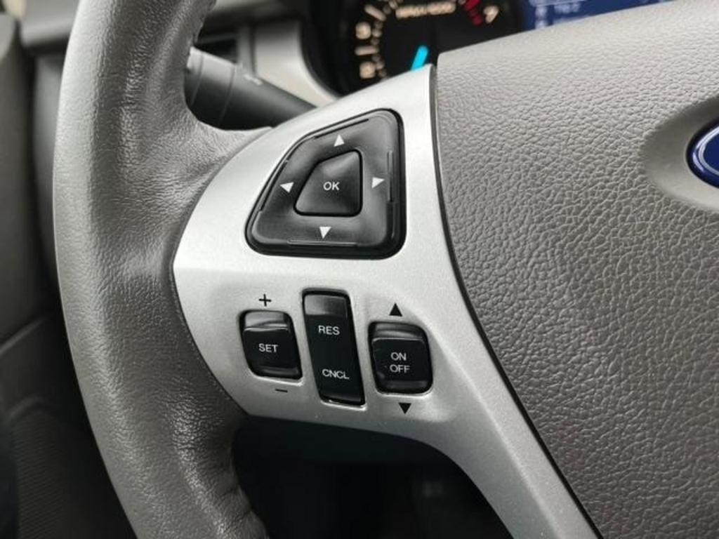 2014 Ford Edge SEL photo