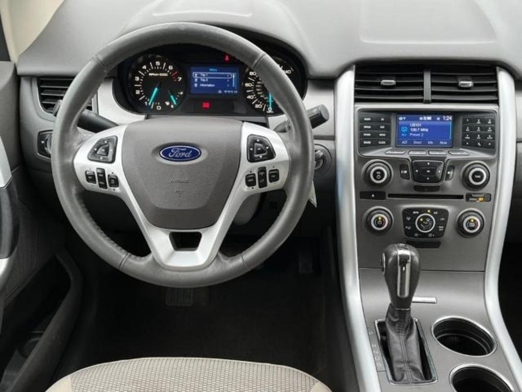 2014 Ford Edge SEL photo