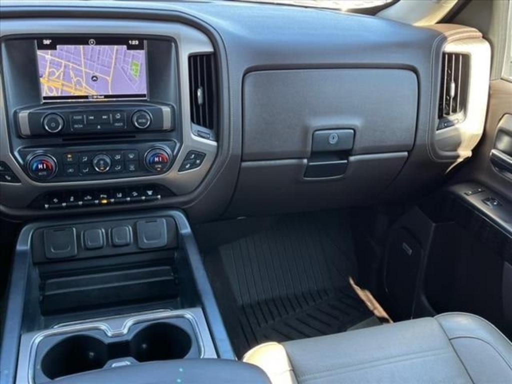 2016 GMC Sierra 2500HD Denali photo