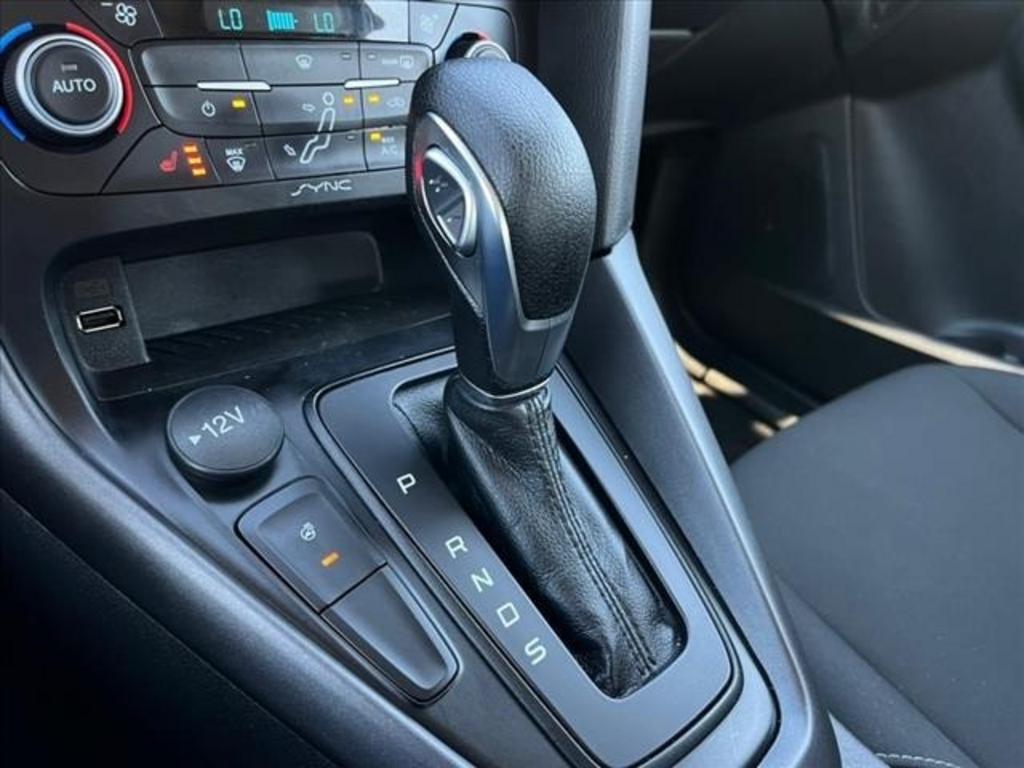 2018 Ford Focus SEL photo