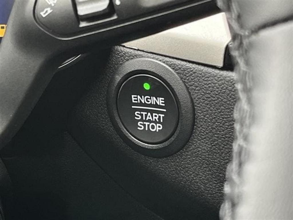 2022 Ford Escape - $36,725