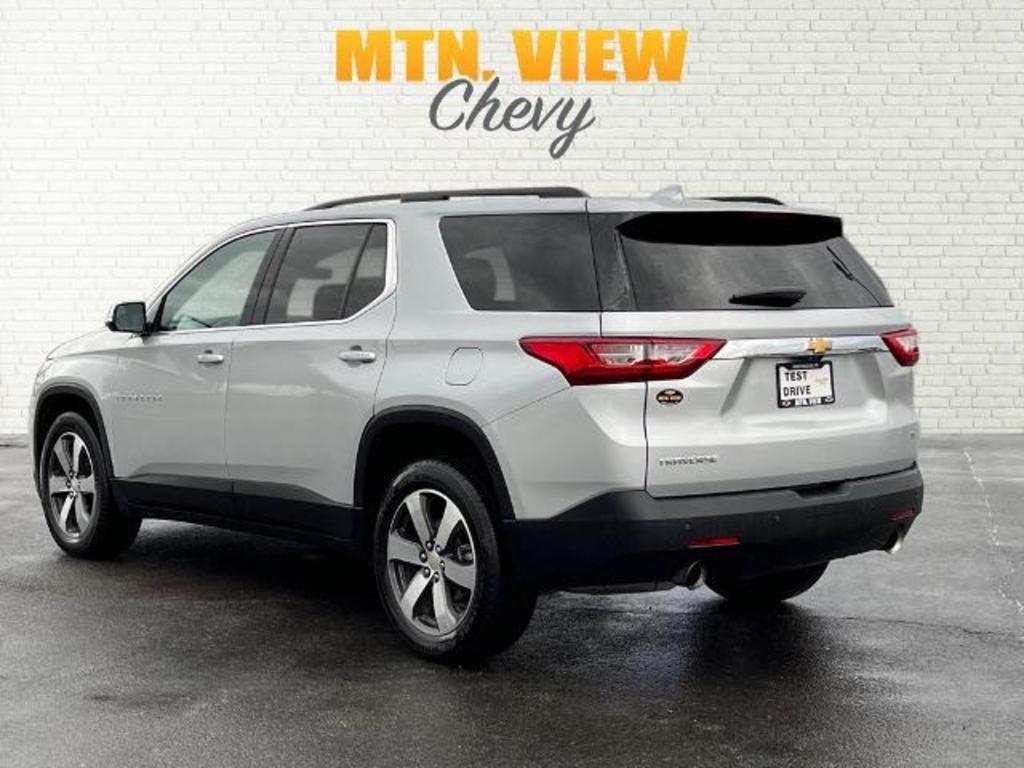 2020 Chevrolet Traverse LT Leather photo