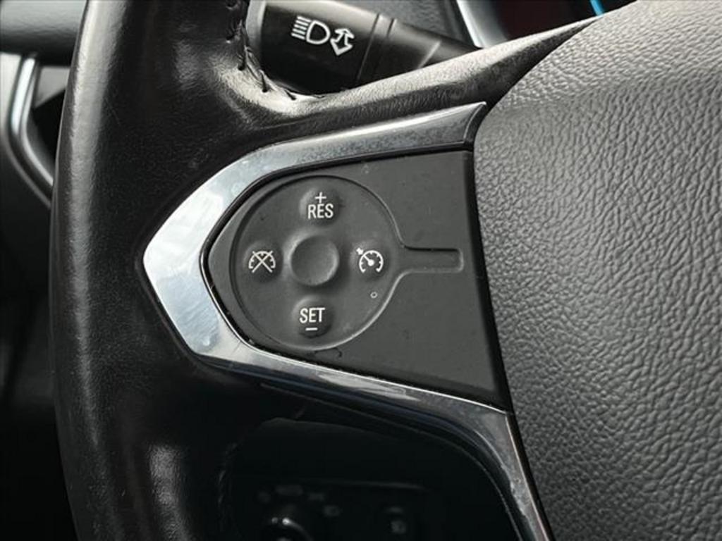 2020 Chevrolet Traverse LT Leather photo