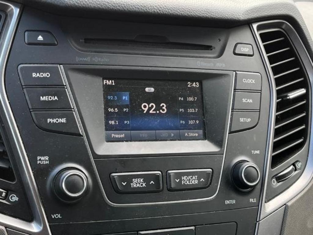 2016 Hyundai Santa Fe - $20,190