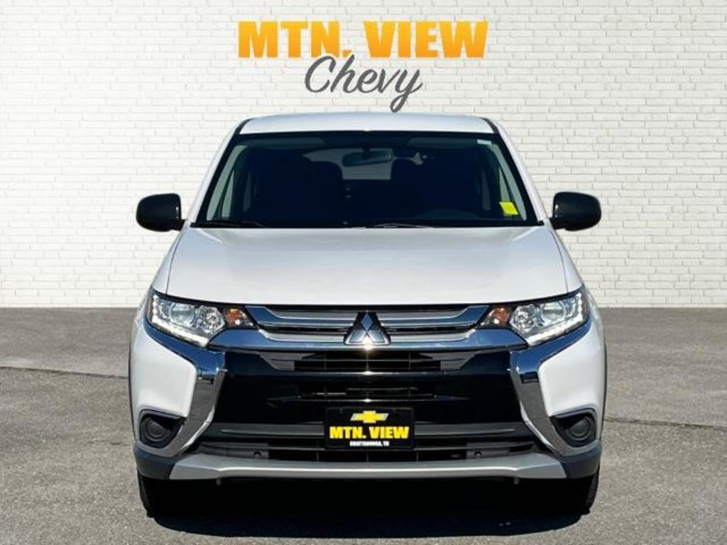 2017 Mitsubishi Outlander - $19,510