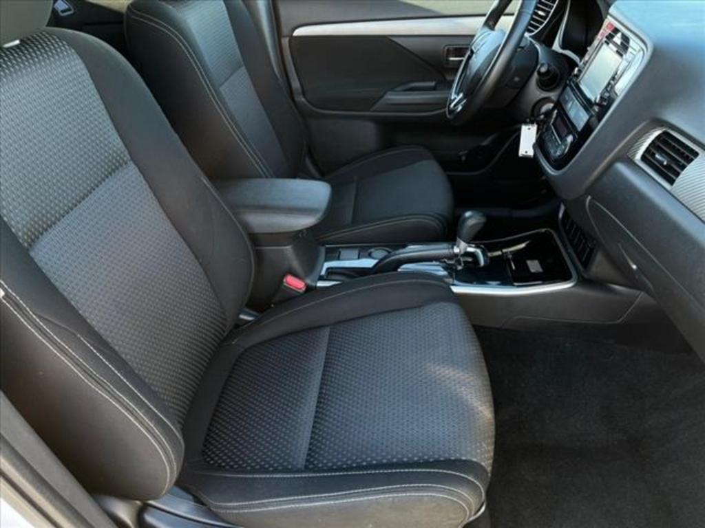2017 Mitsubishi Outlander - $19,510