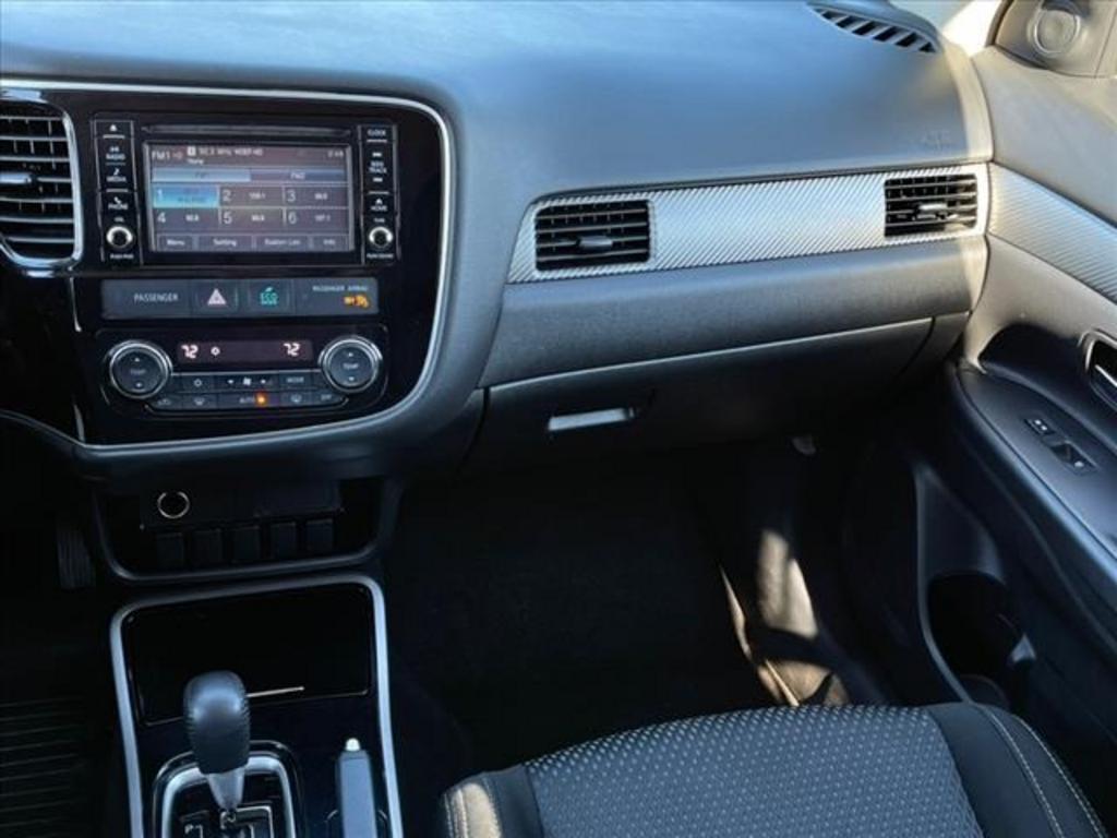 2017 Mitsubishi Outlander - $19,510