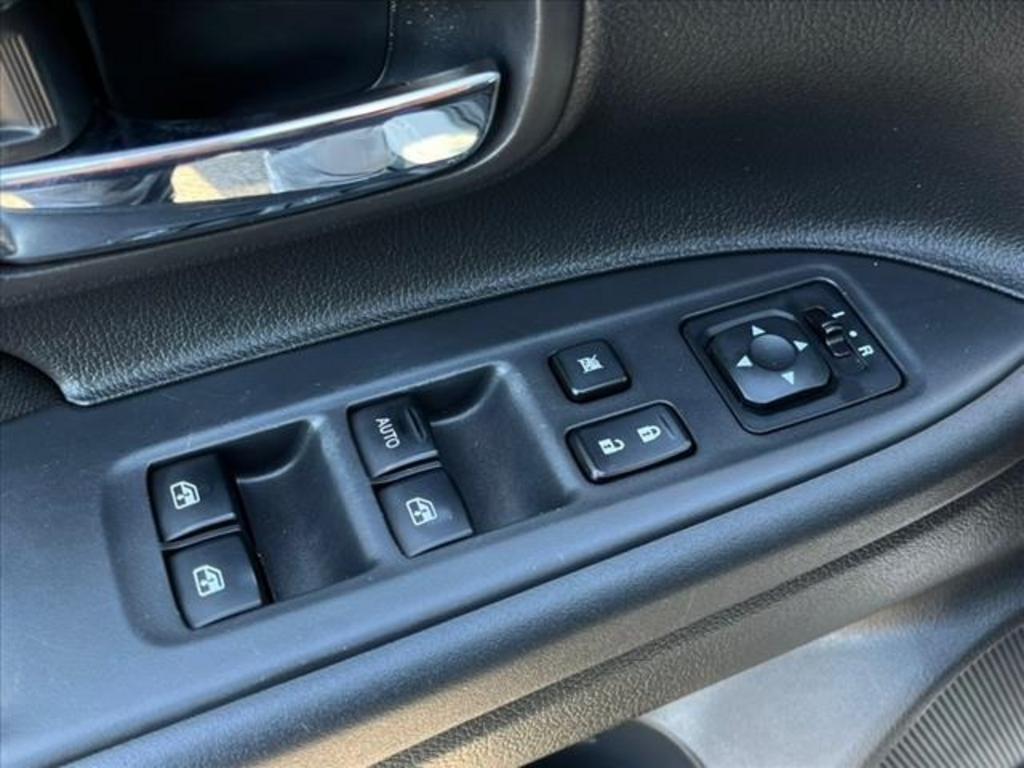 2017 Mitsubishi Outlander - $19,510