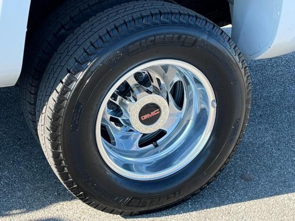 2017 GMC Sierra 3500HD Denali photo