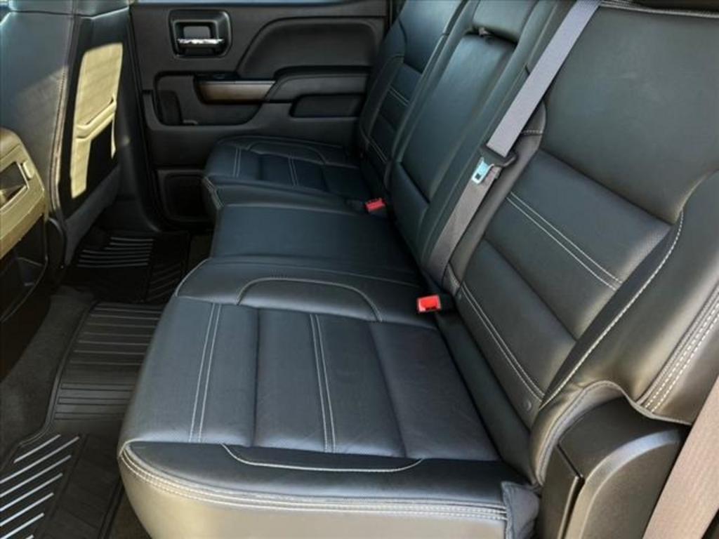 2017 GMC Sierra 3500HD Denali photo