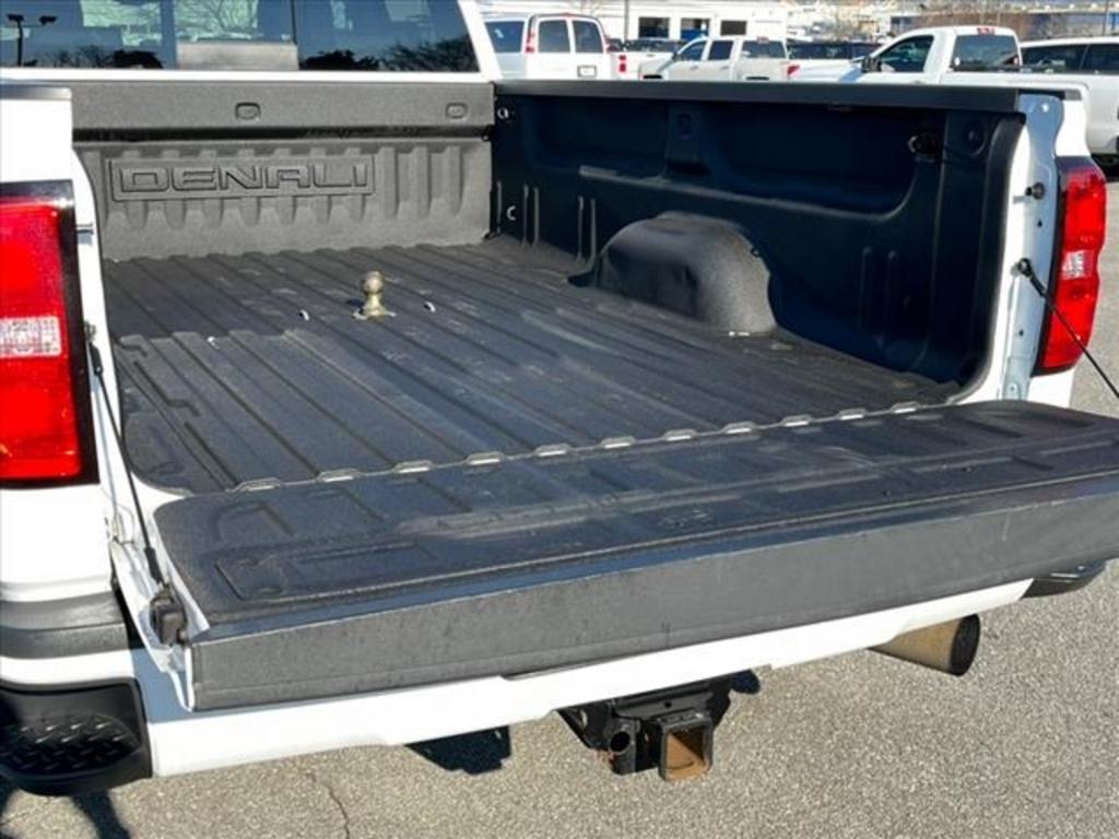 2017 GMC Sierra 3500HD Denali photo