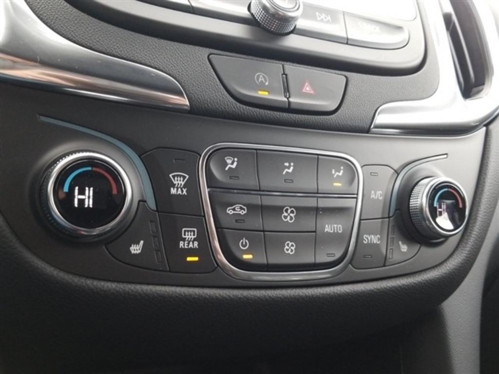 2022 Chevrolet Equinox LT photo