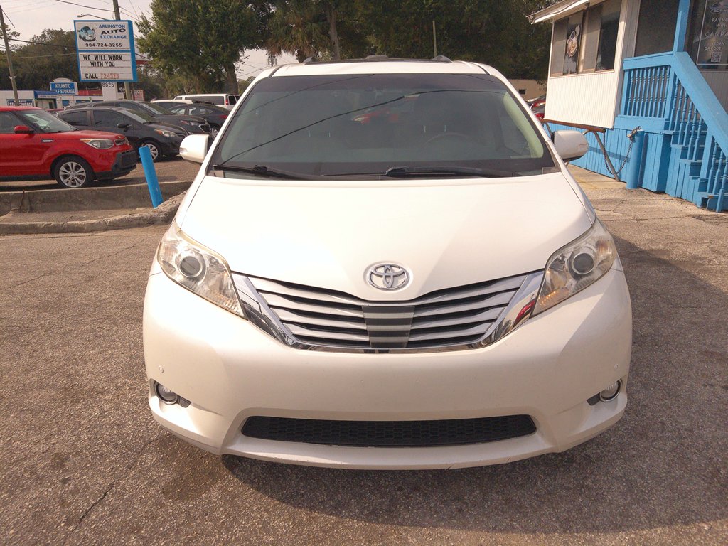 2014 Toyota Sienna