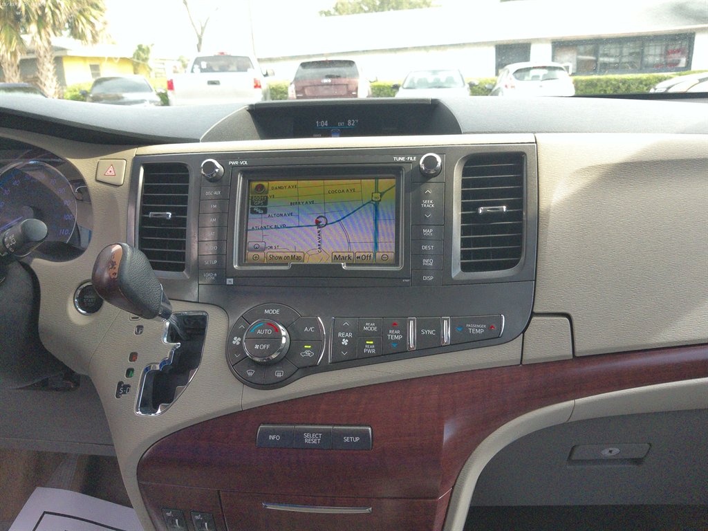 2014 Toyota Sienna