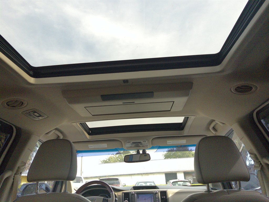 2014 Toyota Sienna