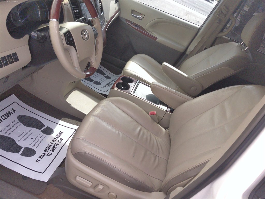 2014 Toyota Sienna