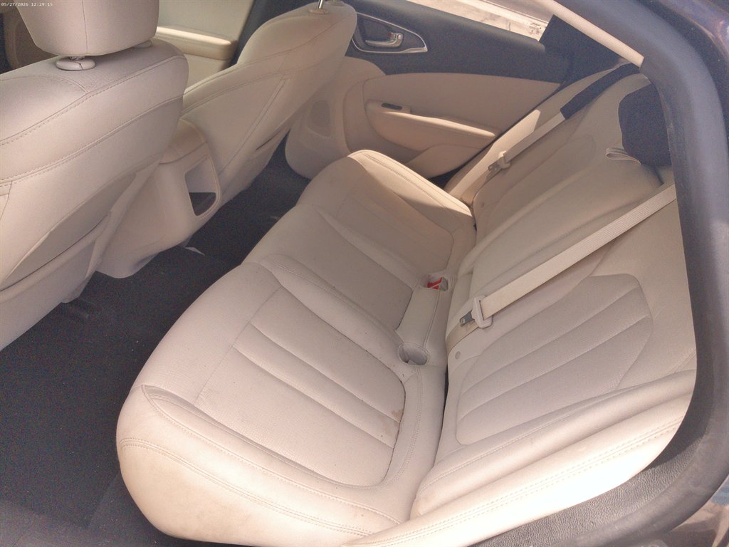 2016 Chrysler 200