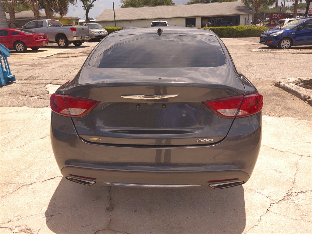 2016 Chrysler 200
