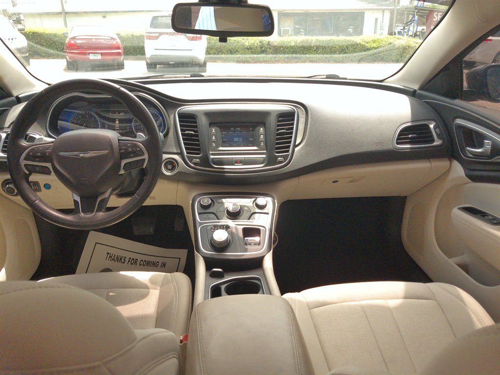 2016 Chrysler 200