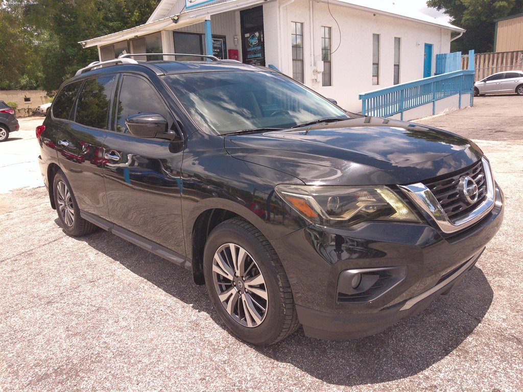 2017 Nissan Pathfinder
