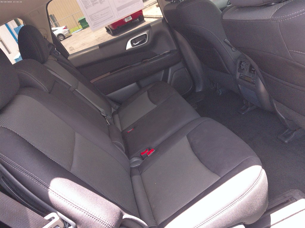 2017 Nissan Pathfinder
