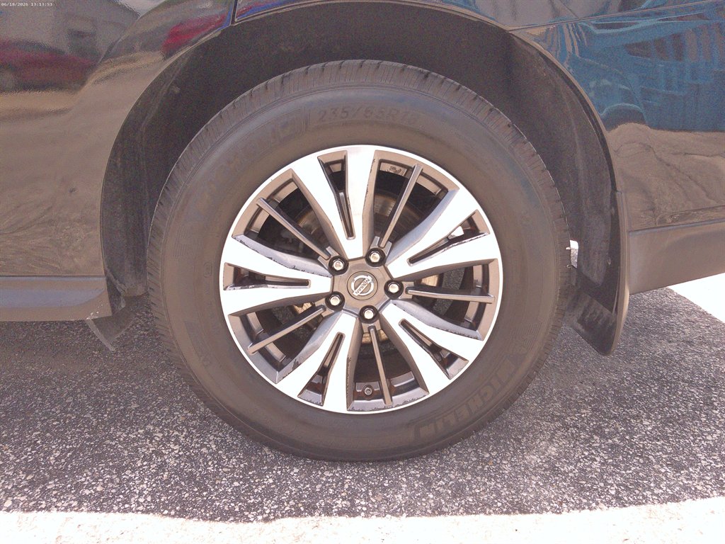 2017 Nissan Pathfinder