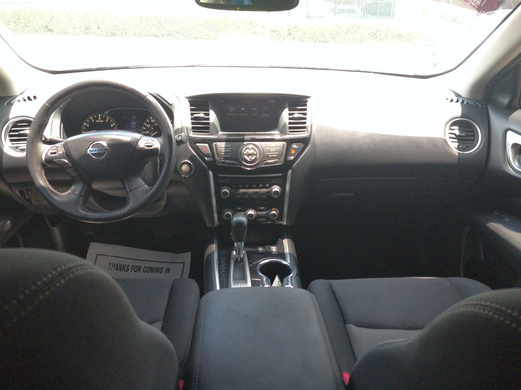 2017 Nissan Pathfinder