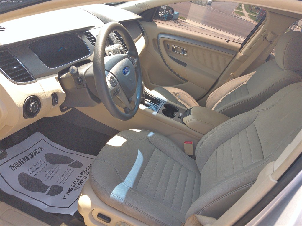 2016 Ford Taurus
