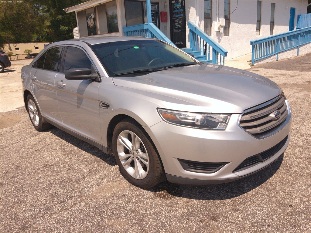 2016 Ford Taurus