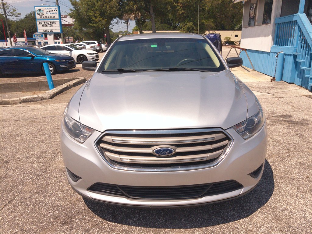 2016 Ford Taurus