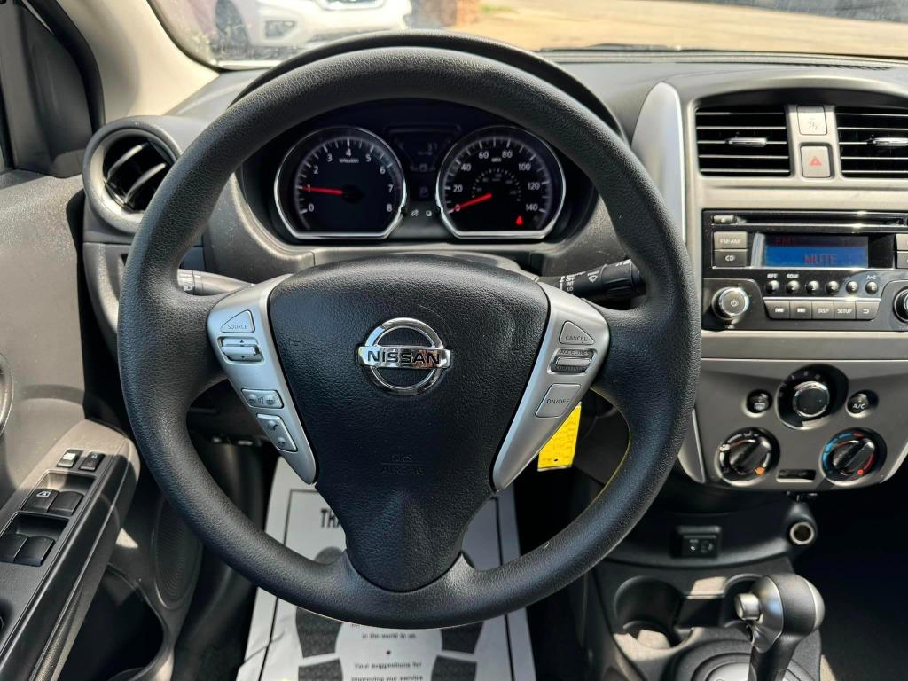 2018 Nissan Versa S photo
