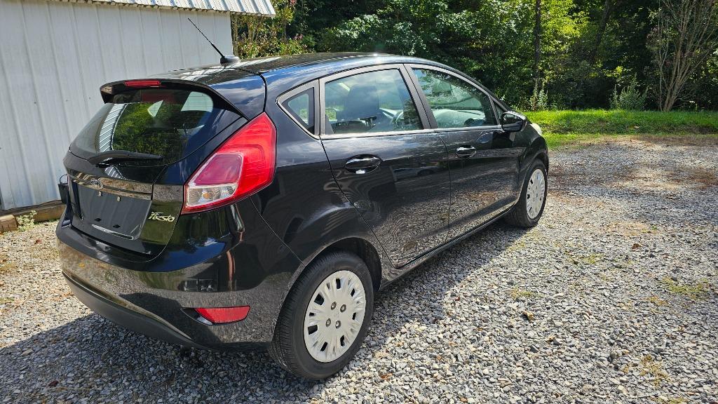 2016 Ford Fiesta - $5,000