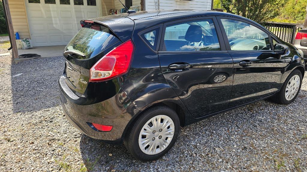 2016 Ford Fiesta - $5,000