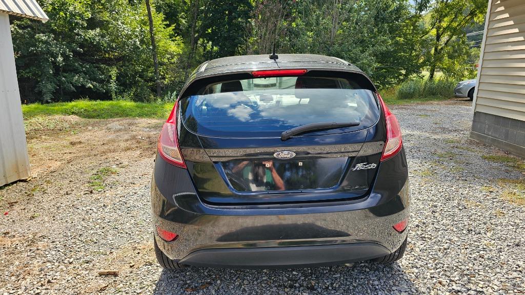 2016 Ford Fiesta - $5,000