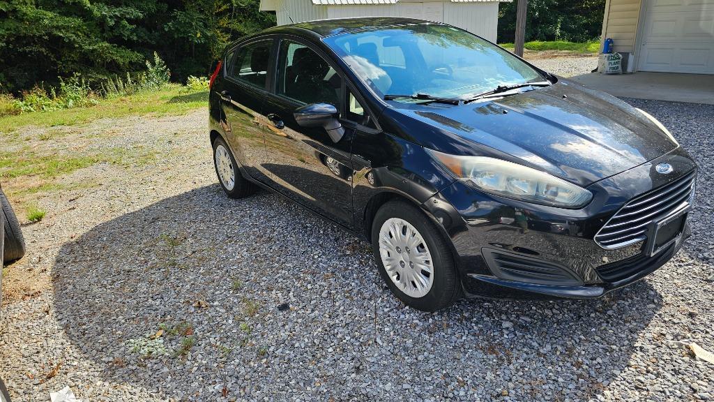 2016 Ford Fiesta - $5,000
