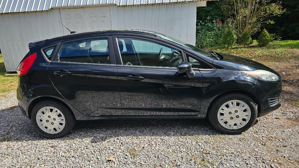 2016 Ford Fiesta - $5,000
