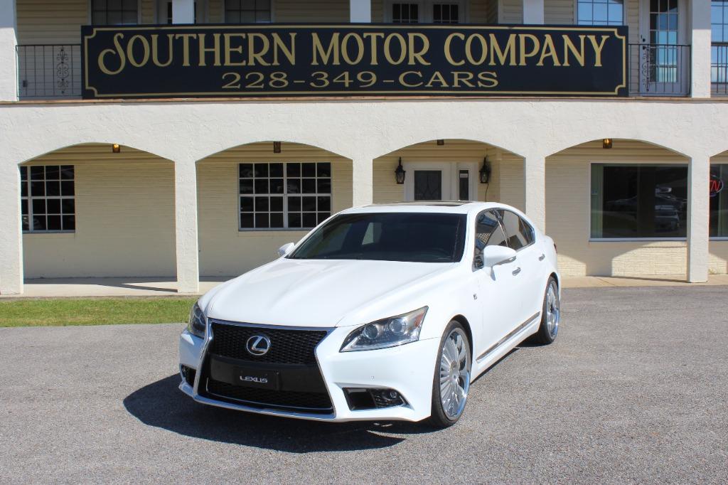 2014 Lexus LS